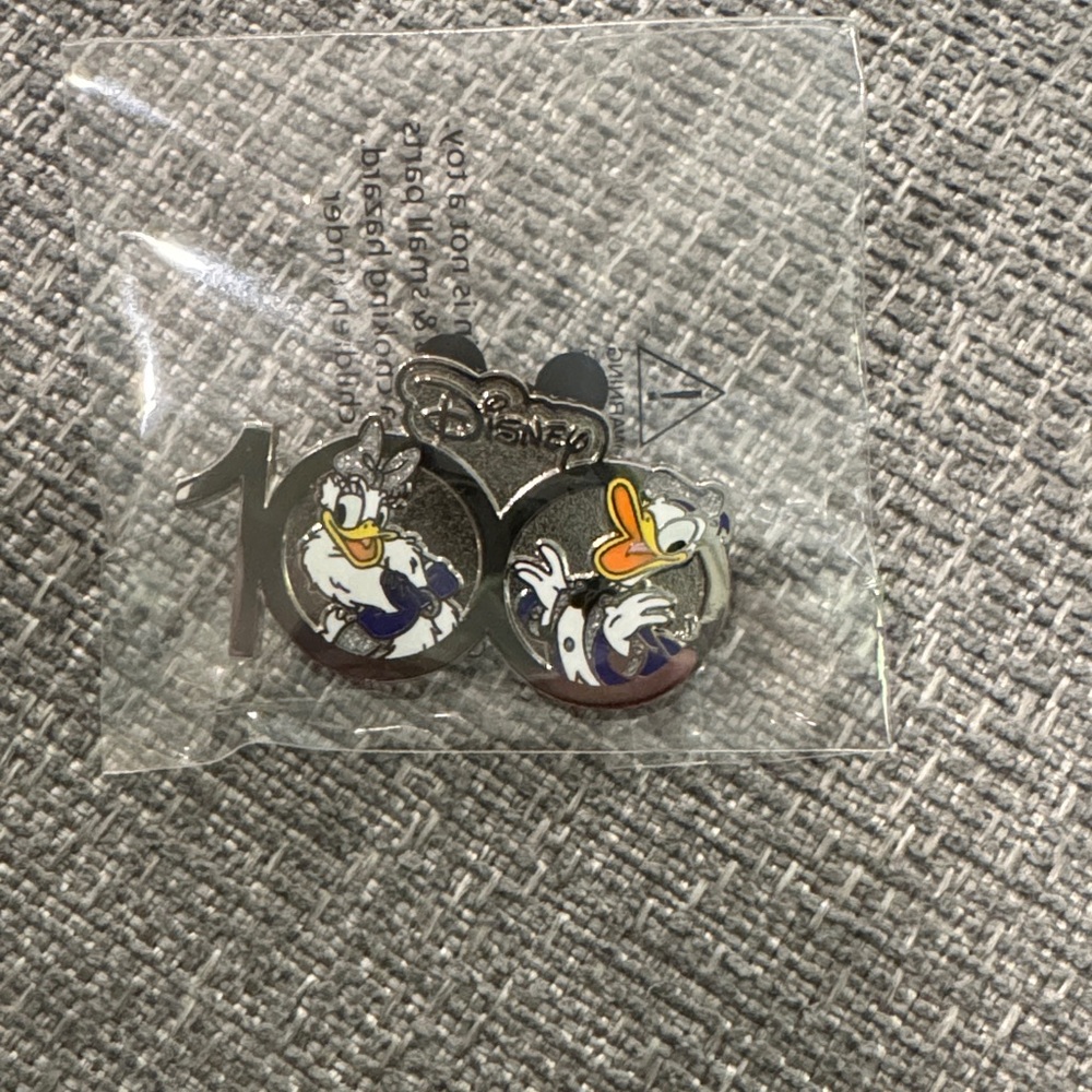 Donald & Daisy Duck 2023 100th Anniversary Costco Travel Disney Pin.